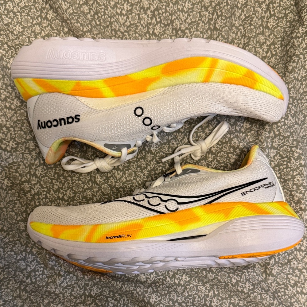 Endorphin Trainer Road-Running Shoes, negotiate price
